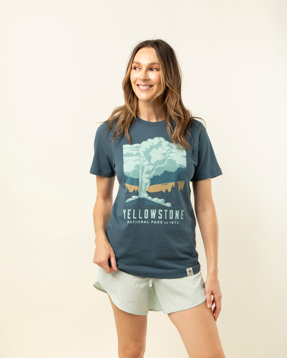 Yellowstone National Park Unisex Short Sleeve Tee