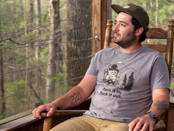 Pack It In, Pack It Out Unisex Short Sleeve Tee